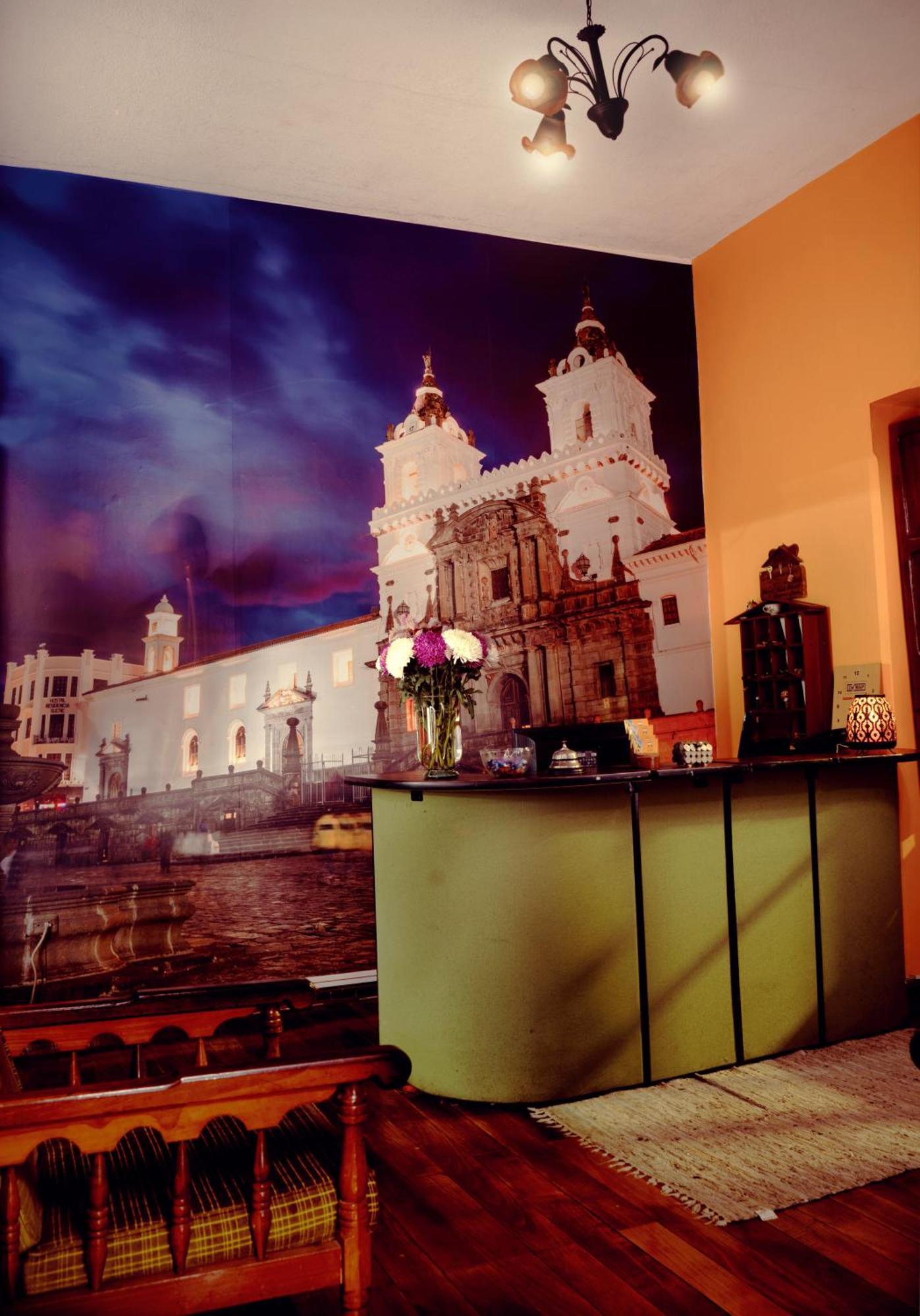 La Colonial