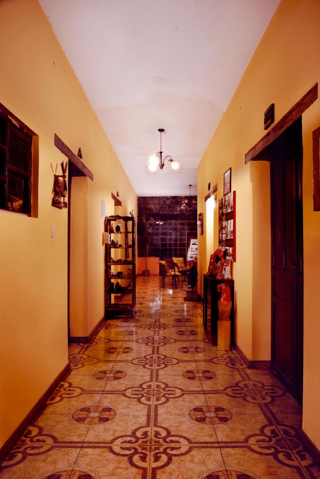 La Colonial