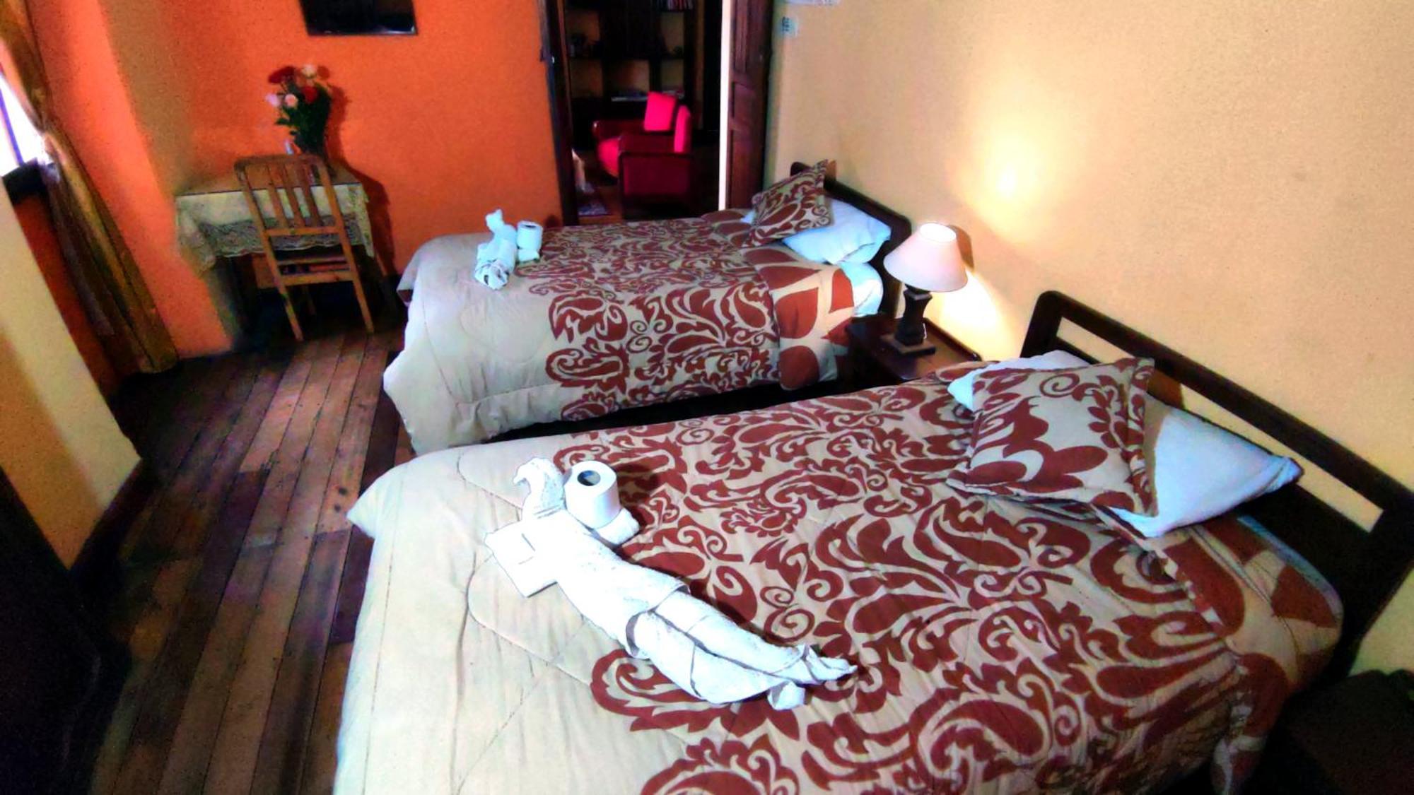 La Colonial Hotel *